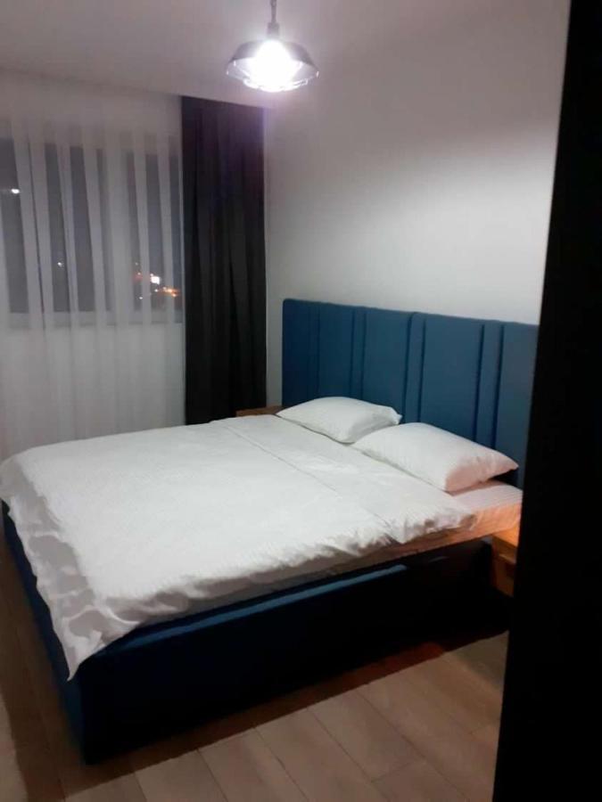 Appartamento Banesa Ne Qender Te Pejes Esterno foto